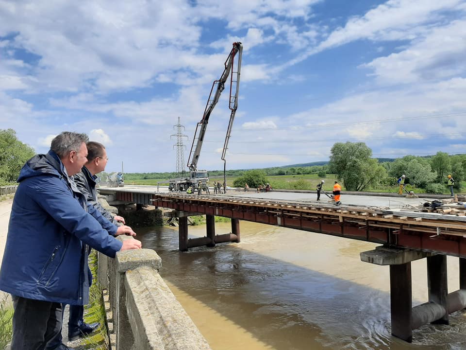 Будівництво моста в Сівці Войнилівській перебуває на фінішній прямій