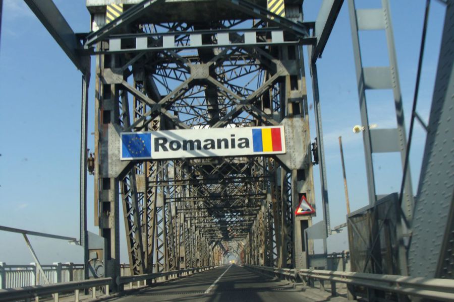 За інформацією прикордонної поліції Румунії, пропускатимуть дві категорії громадян