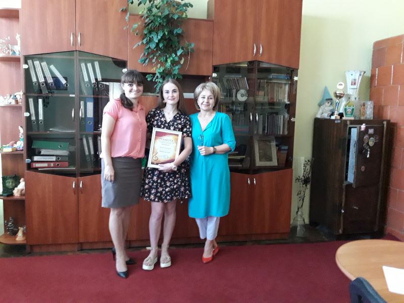 Марія Романів отримала грамоту та пам'ятний приз