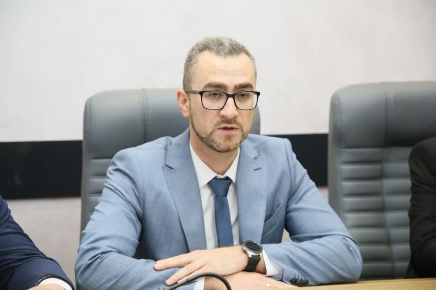 Дмитро Романюк наголосив, що для нього було за честь працювати на розвиток рідного Прикарпаття