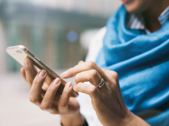 Ілюстрація. Щоб оцінити ментальний стан користувача, додаток відслідковує інформацію, використовуючи сенсори телефону