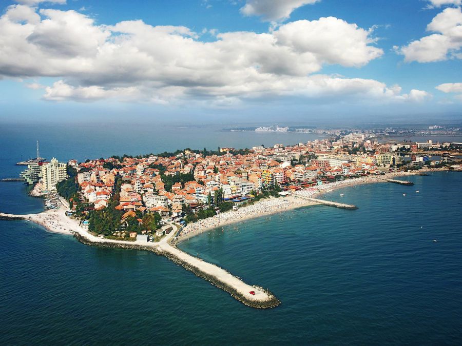 Ілюстрація. В'їжджати до Болгарії можна буде з 30 липня тільки з негативним ПЛР-тестом на коронавірус