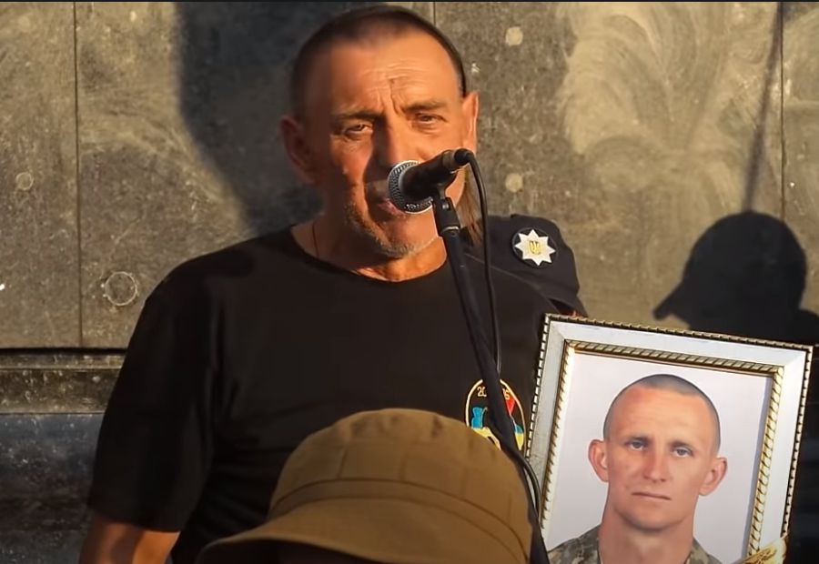 Батько загиблого виступив проти перемир'я з Росією