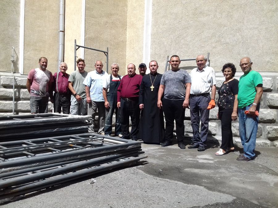 Триває будівництво панахидної кімнати і довгоочікуваний ремонт сходів. Фото: Ярослав Чопанюк