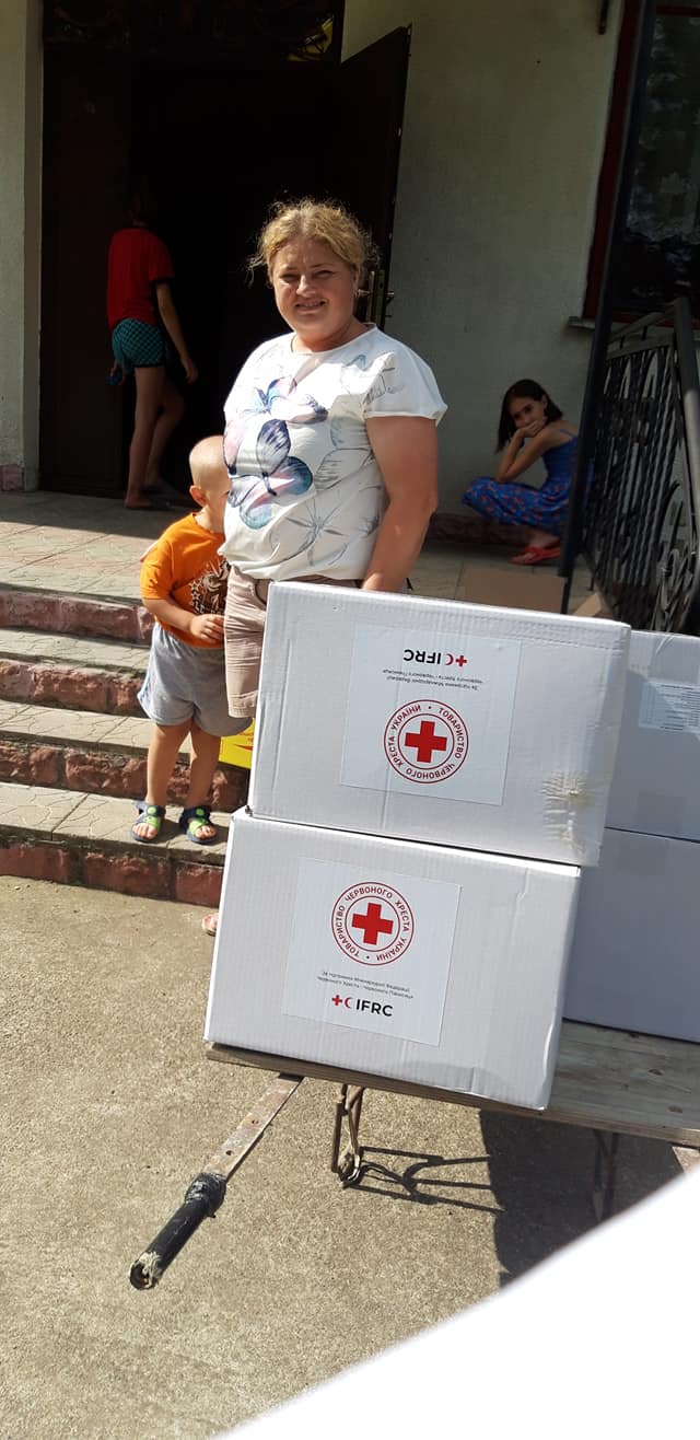Люди дуже вдячні за допомогу від Червоного Хреста