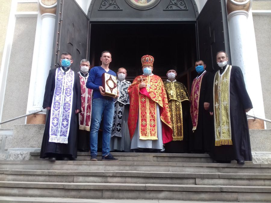 У Калуші провели в останню дорогу 95-річного парафіянина. Фото: Ярослав Чопанюк