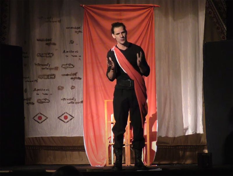 Головну роль зіграв актор театру «ЛюбАрт» Фініст Хуго