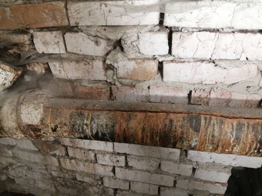 Так виглядали каналізаційні труби до заміни