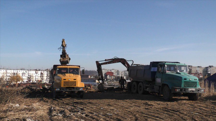 Вивезення «солянки» не лише поліпшить екологічну ситуацію в місті , але й дозволить використати цю земельну ділянку