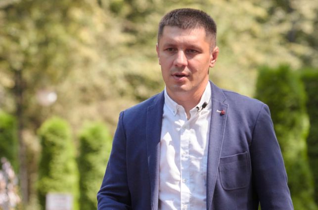 Статистика захворюваності на COVID-19 у Калуші впродовж останніх тижнів не змінювалась у прогресії, акцентує Прощук