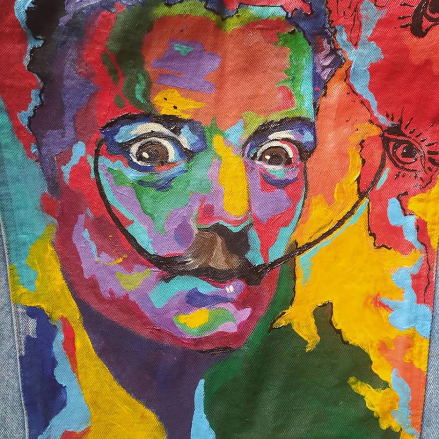 Зображення Сальвадора Далі Христина вибрала не випадково, адже це її улюблений художник