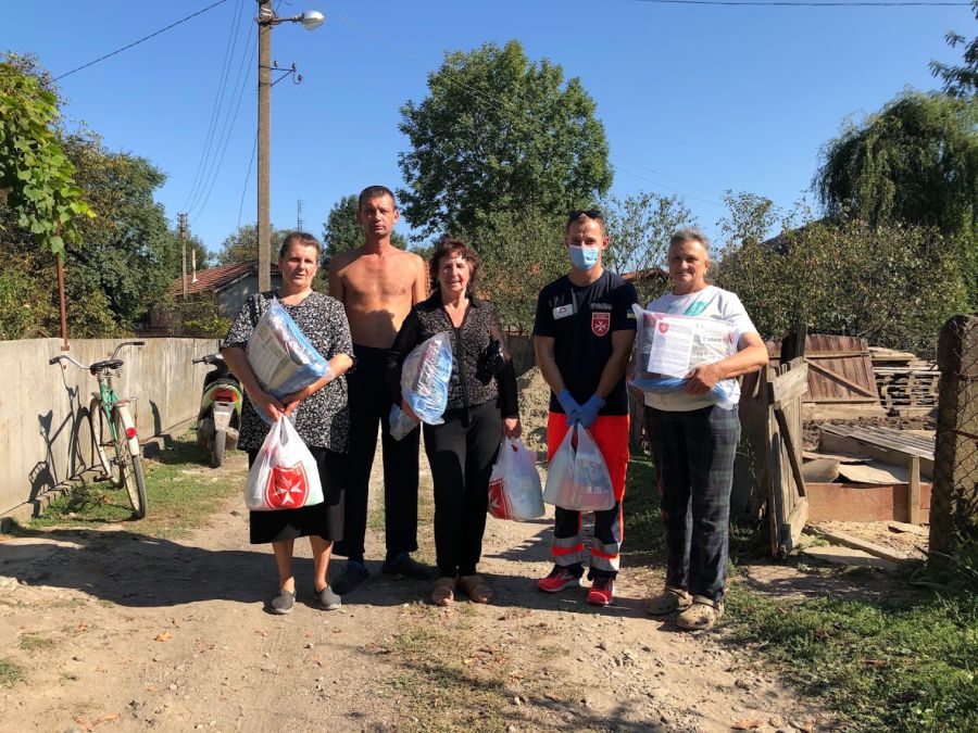 Мальтійська Служба продовжує роздавати пакети першої необхідності