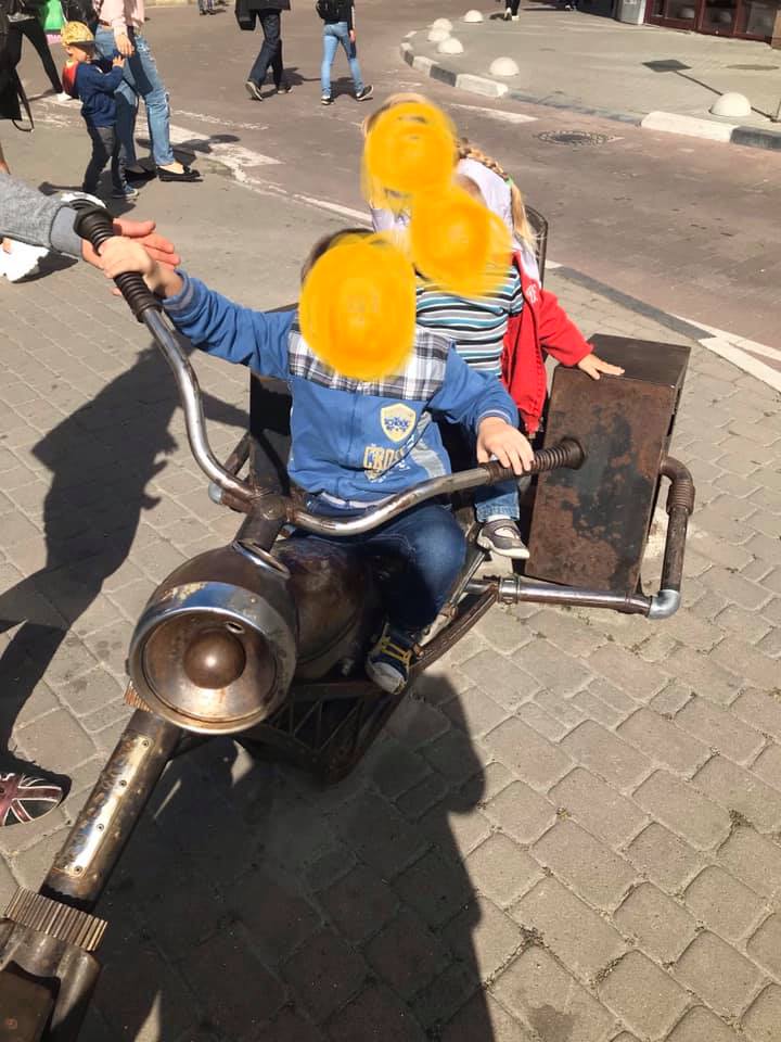 Жінка буде отримувати допомогу від соціальних служб