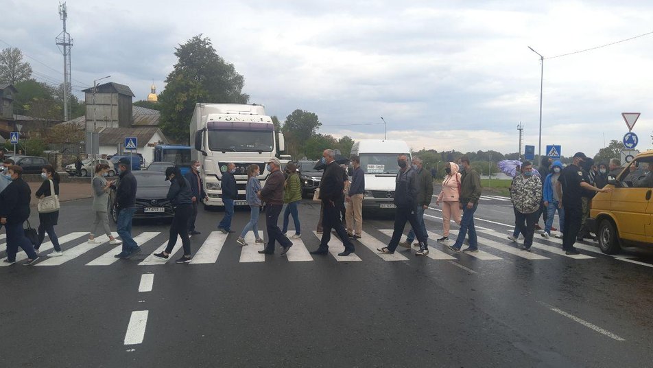 Люди не задоволені станом доріг