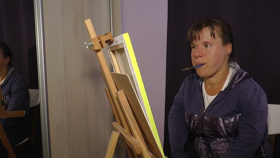 Картини художниць можна купити на сайті Української благодійницької мережі