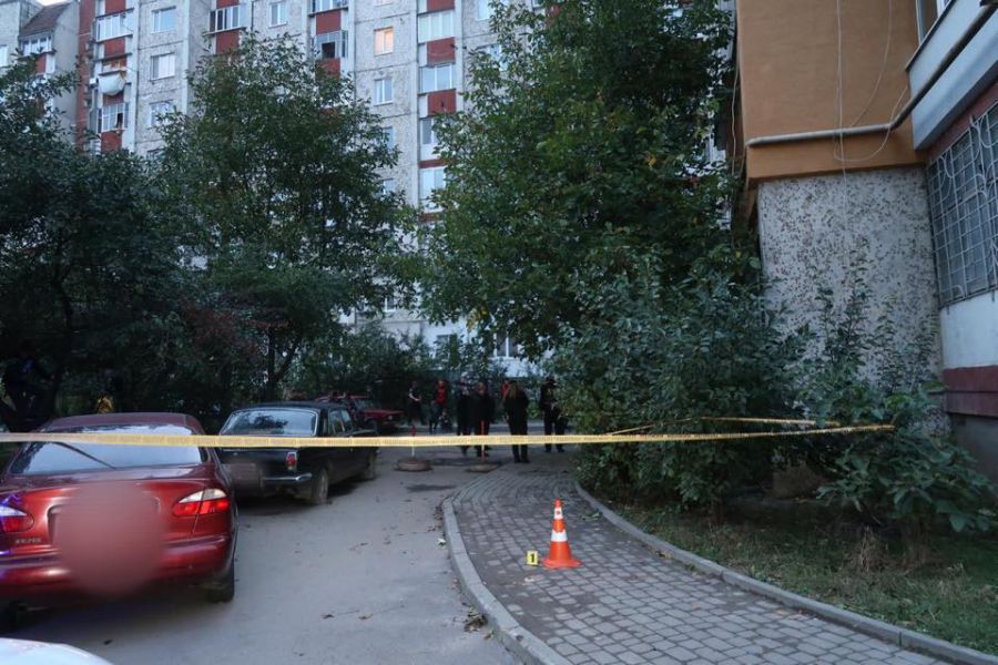 Перехожі затримали хулігана до приїзду поліції