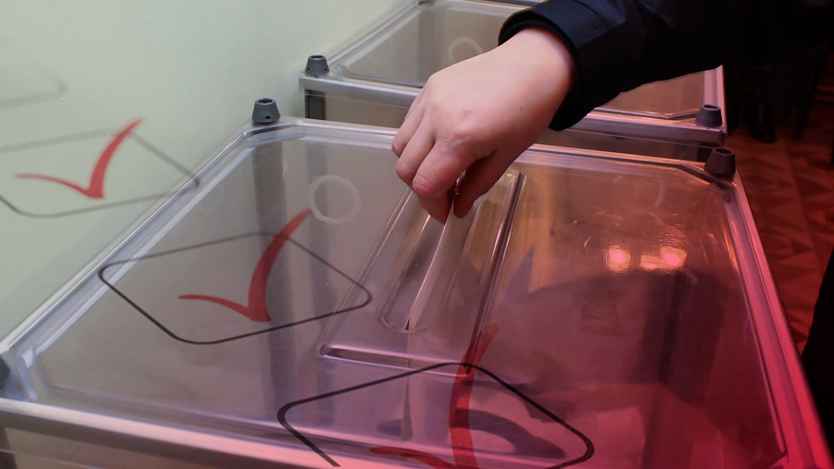 Ілюстрація. За даними екзит-полу, в Івано-Франківську обласну проходять шість партій