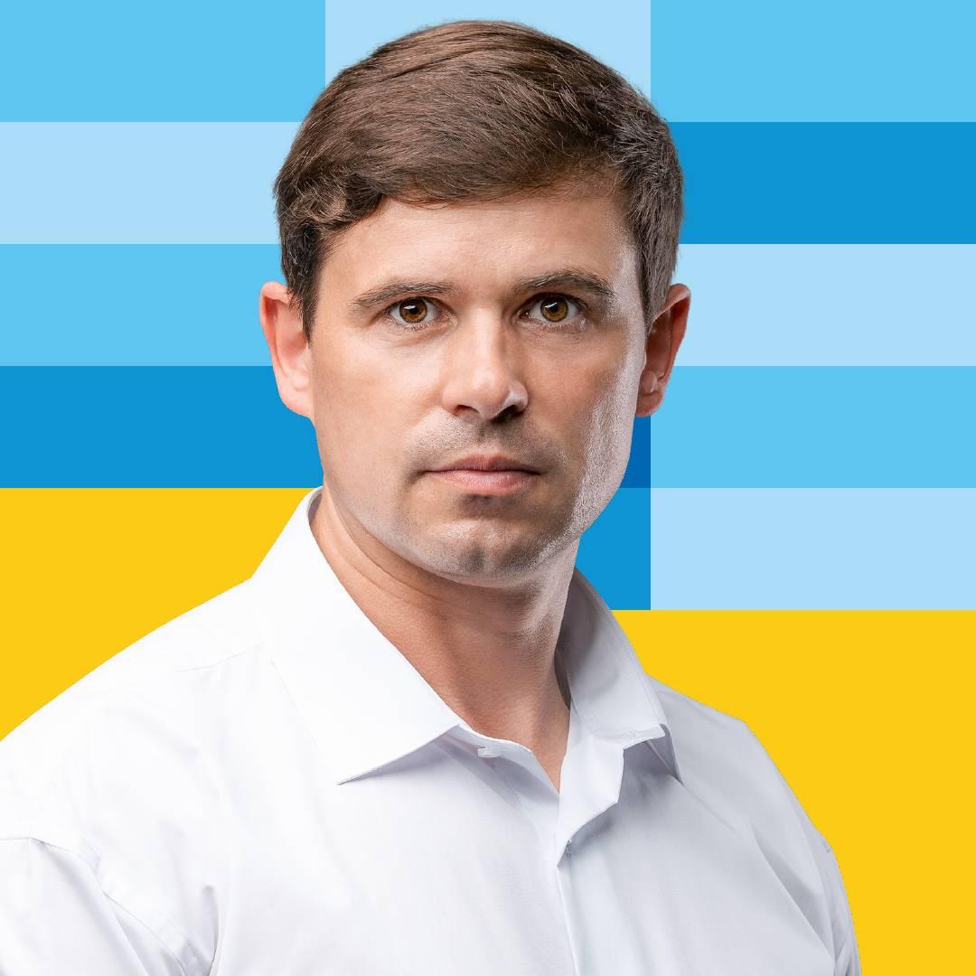 Депутат Калуської міської ради, директор Калуського трубного заводу Андрій Найда перемагає на виборах міського голови