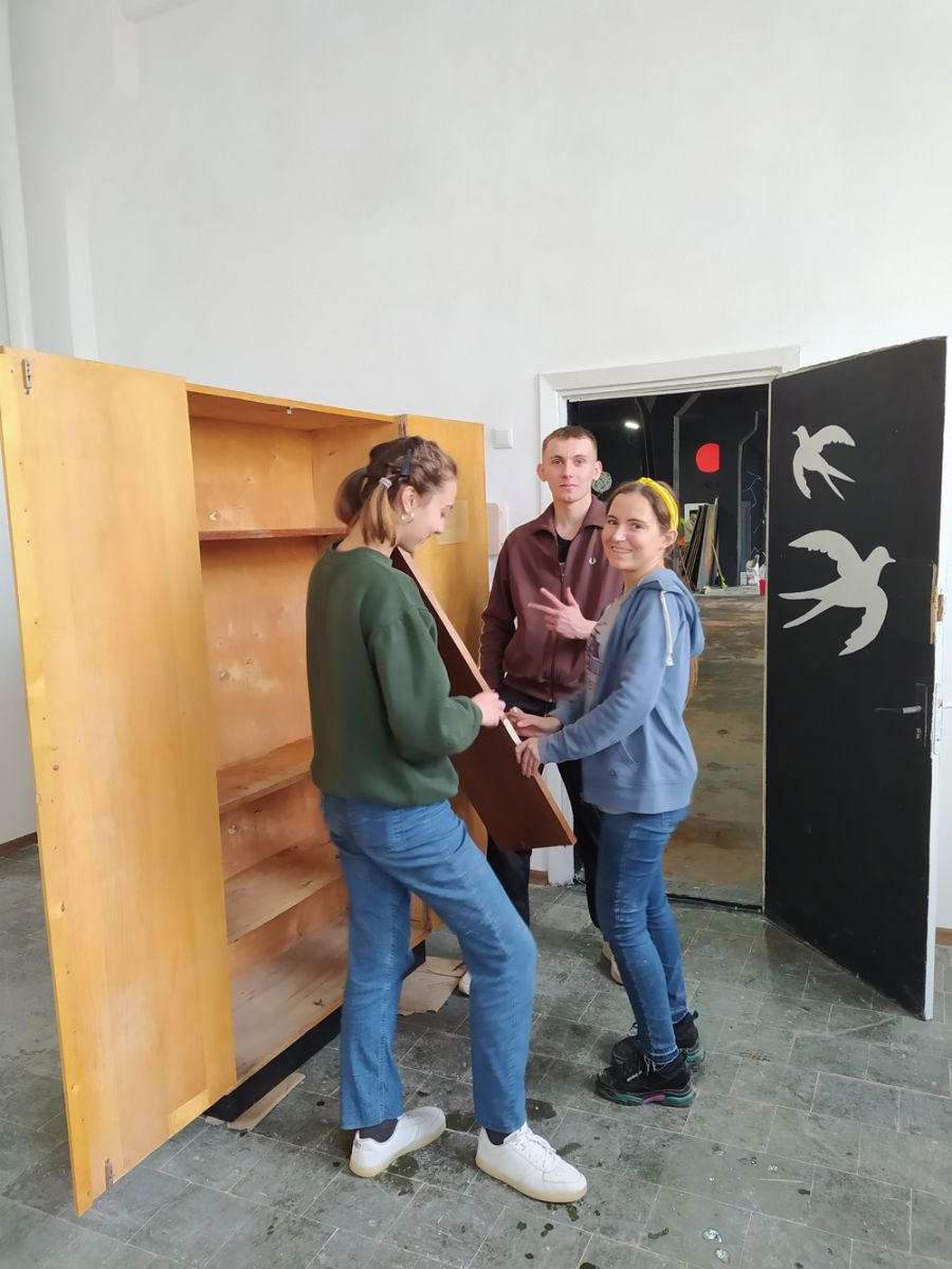 Волонтери вирішили зробити осередок креативу, навчати людей саморозвитку, критичному мисленню і самоосвіті