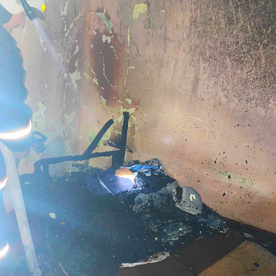  О 7:42 пожежу ліквідовано.

