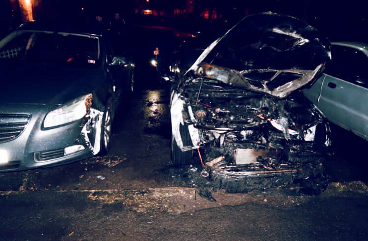 Крім Volkswagen, пошкоджено автомобілі Opel та Daewoo Lanos