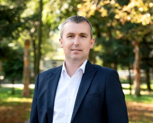 На виборах голови ОТГ Назарія Іваніва підтримали 67,67% виборців. Однак він вибрав мандат депутата облради