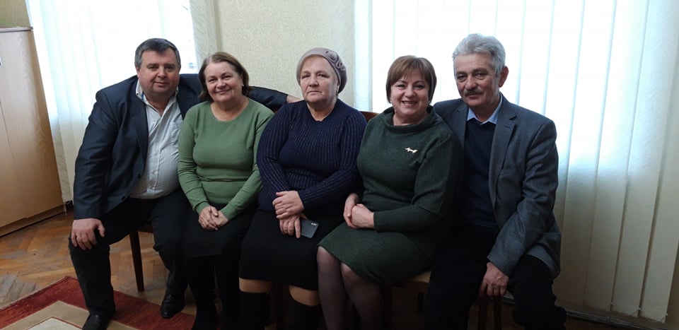 Галину Пукіш (по центру) п'ять разів обирали головою Мостища