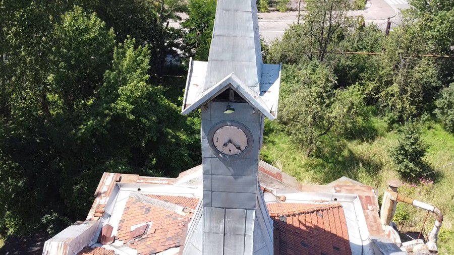 Від старого калійного зберігся годинник