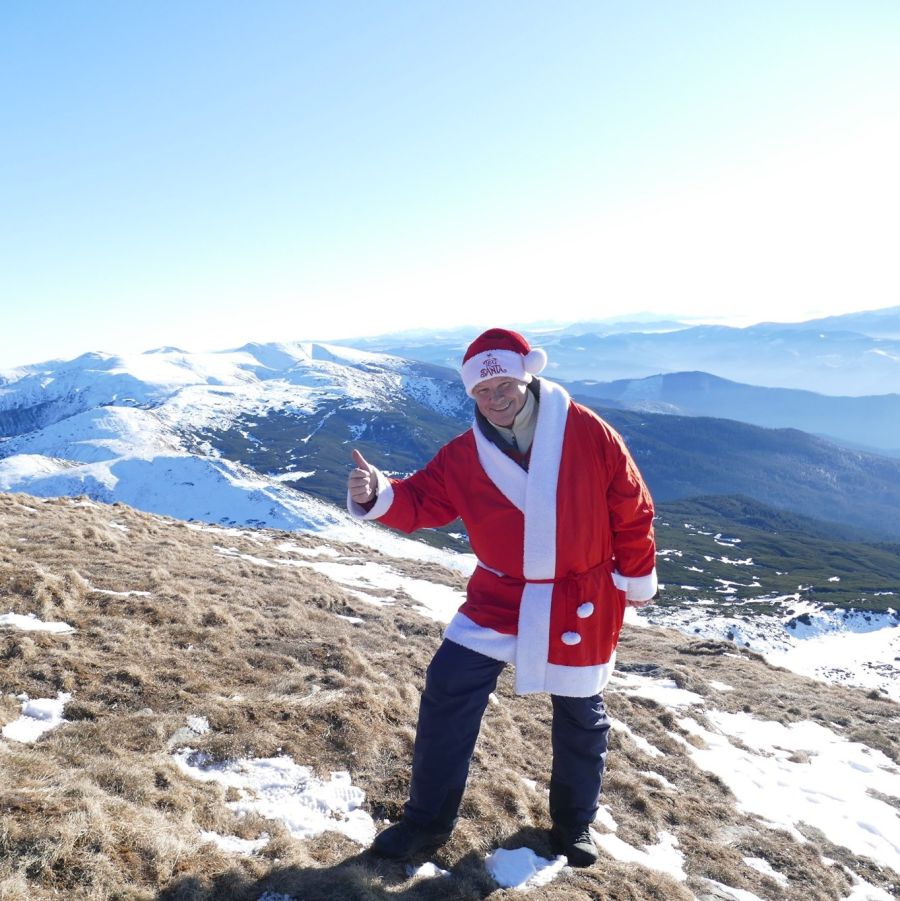 Вид з Говерли на Чорногірський хребет