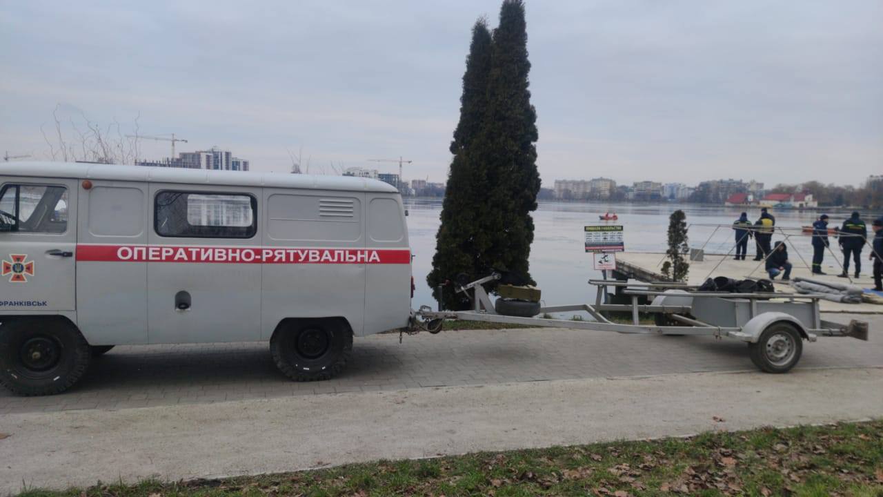 Особу не знайдено, роботи продовжуються.