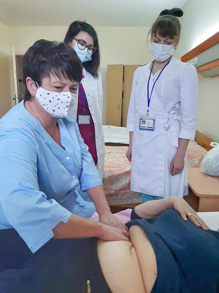 Симптоми панкреатиту дуже схожі на більшість хвороб шлунково-кишкового тракту, тому варто одразу звертатися до фахівців