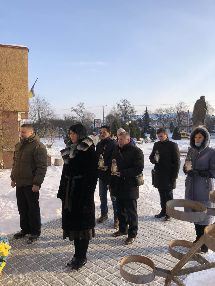 Представники влади та учасники Спілки учасників АТО Калущини вшанували героїв ДАПу