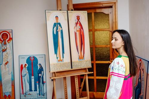 Калуська художниця вважає іконописання спілкуванням з Богом