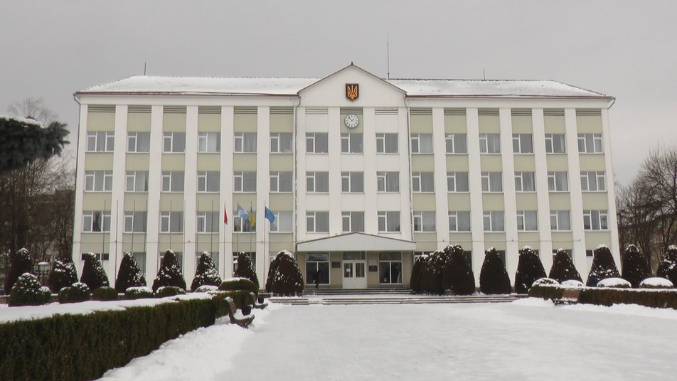 Ліквідують майже половину посад в РДА Прикарпаття 