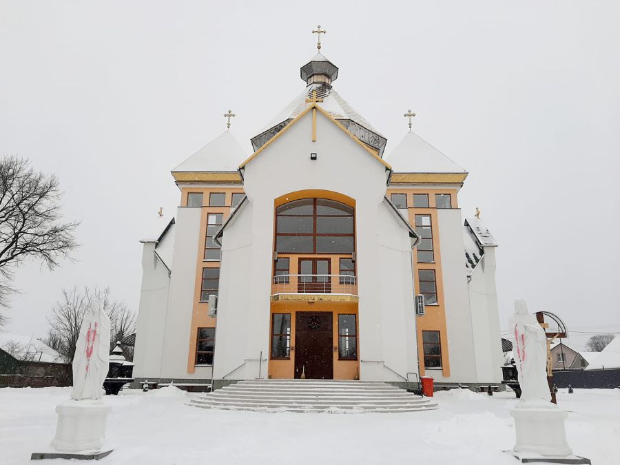 Зібрані кошти підуть на допомогу нужденним та розбудову церкви 