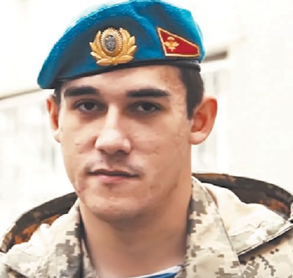 В аеропорту було повно чеченських найманців та навіть ФСБ-ний спецпідрозділ «Вимпел», пригадує Станіслав