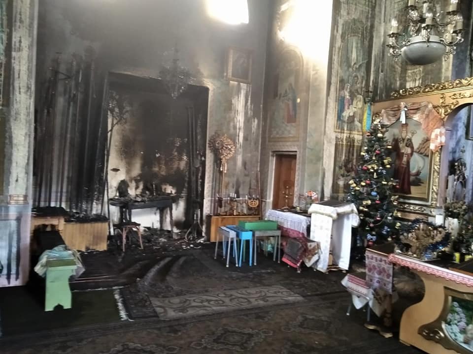 Пожежа не призвела до більших наслідків, бо полум'я самостійно загасло