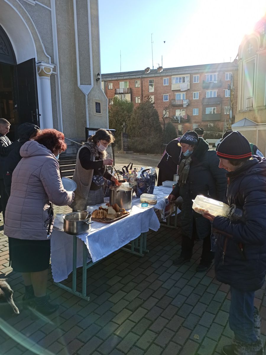 Калуський "Карітас" організовує благодійні обіди для тих, хто опинився в скрутних життєвих обставинах