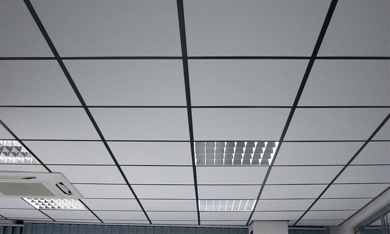 Подвесной потолок «Армстронг»: преимущества, классификация и сфера применения