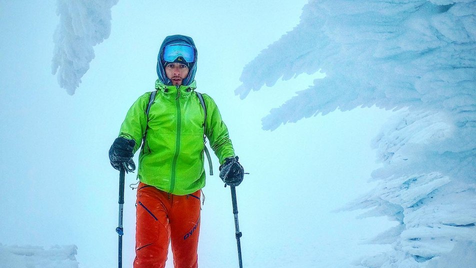 Ігорю Магновському 29 років. За фахом геолог, займається також спелеологією. 