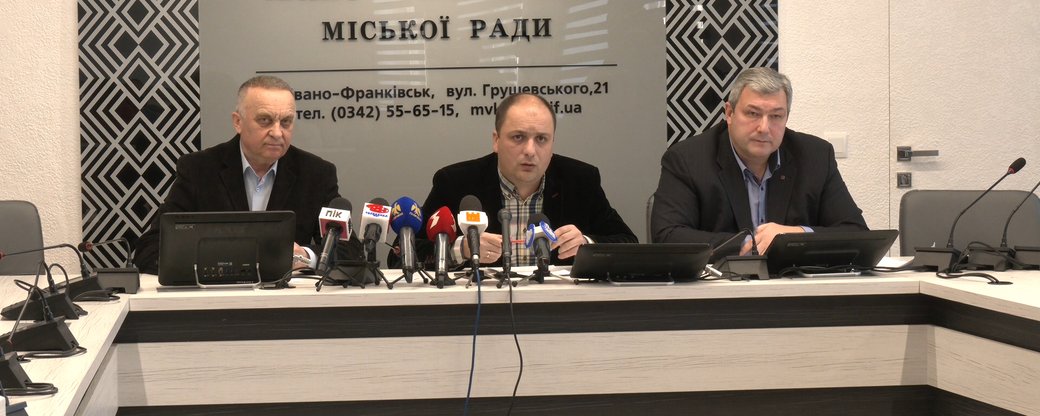 Заклади, які передали громадам, не мають чим платити зарплату.