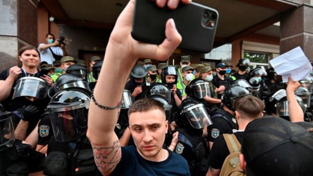 У 2018 році на Стерненка було вчинено три замахи, в ході третього, 24 травня, загинув нападник