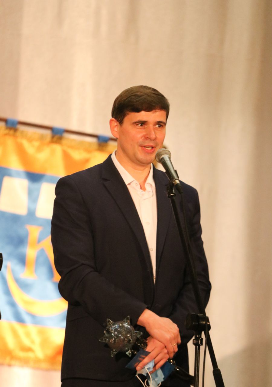 Міська влада демонструє прагнення згладжувати гострі кути у спілкуванні з громадою, переконувати людей в своїй правоті