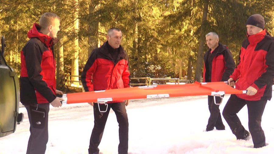 Рятувальники часто не знають що чекає їх у горах.