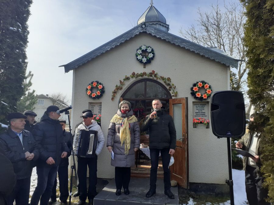 Хвилиною мовчання земляки вшанували пам'ять про загиблих односельчан