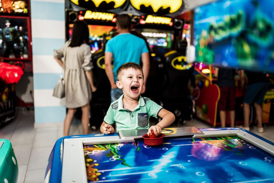Ілюстроване фото. Пропонується будівництво споруди на три поверхи, де будуть розважальні заклади і кафе для дітей