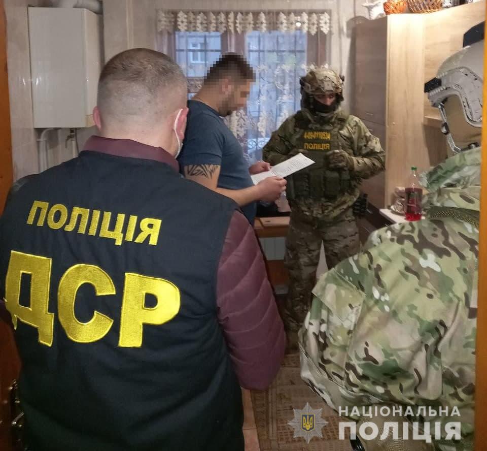 Досудове розслідування наразі триває. 