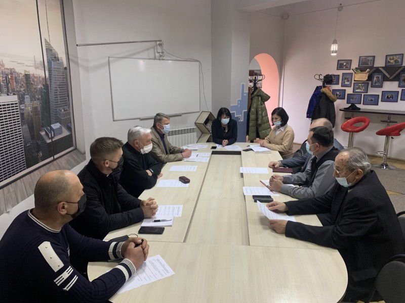 Священників просять вакцинуватися і донести до парафіян важливість вакцинуватися від COVID-19