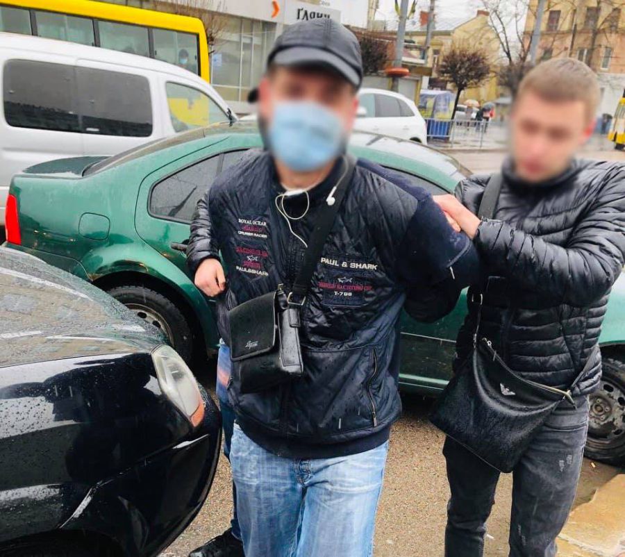 Одесити вчинили на Прикарпатті не одну крадіжку, користуючись таксі