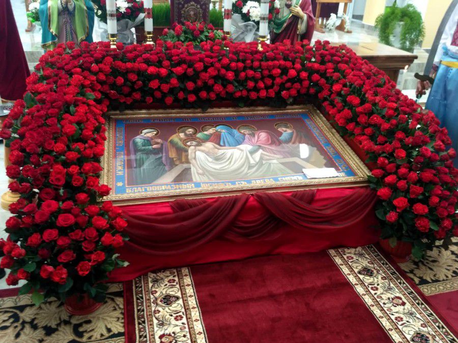 Так виглядала плащаниця в одному з храмів Голиня